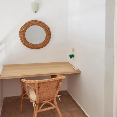 Agnadi Achladies (Skiathos)