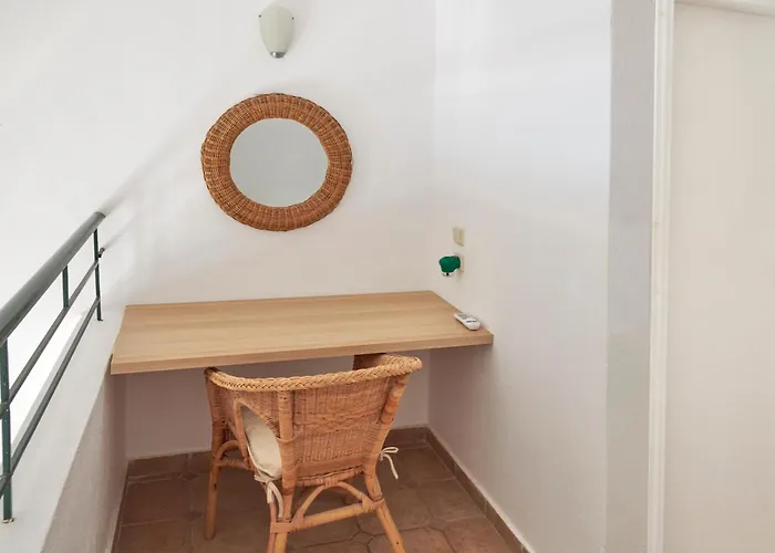 Agnadi Achladies (Skiathos)